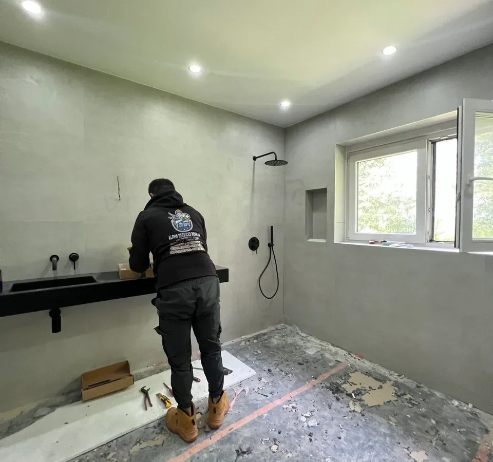 Flooring & tiling — Hasselt — Alpha Services Benelux