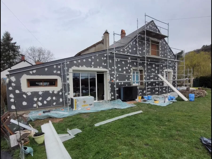 Facade renovation — Namur — Alpha Services Benelux